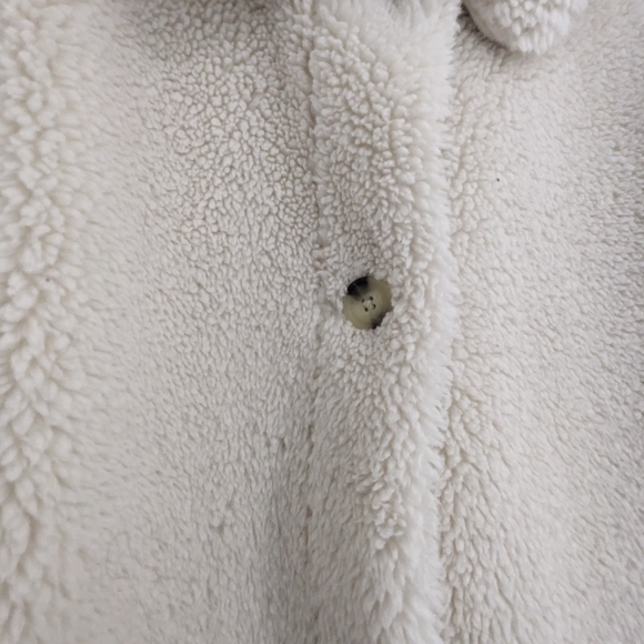 Uniqlo Cream Teddy Jacket - Picture 5 of 10